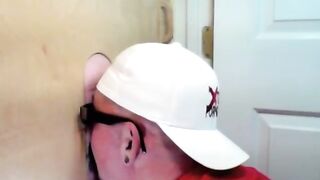 Cara casado adora esses boquetes em gloryhole