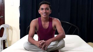 Diego gostoso amarrado e fazendo cócegas