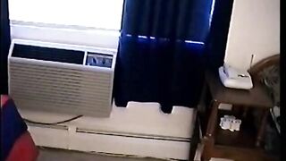 Tony, un hétéro, se fait lécher le cul