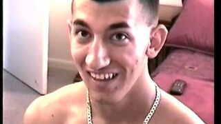 Ragazzo etero Dante scopa una bambola del sesso