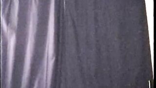 Hetero Domenic wichst