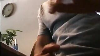 Heterosexueller Junge Zack streichelt Schwanz