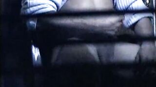 O garoto hétero Paco batendo na carne