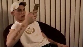 De l'argent pour une bite hétéro