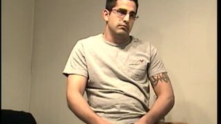 Hetero-Junge Zack beim Abspritzen helfen