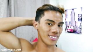 Il giovane Rizal si masturba