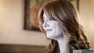 Du hast mich angezogen, um deinen Stiefvater zu ficken