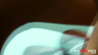 MyHotVids - Ragazza brasiliana scopata da un grosso cazzo nero