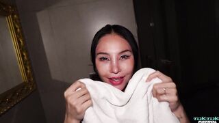 Thai prosperosa e focosa