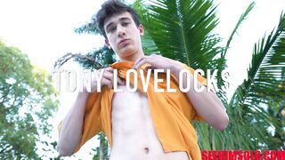 Voir Tony Lovelocks en solo