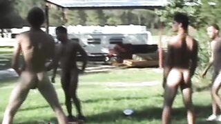 Mettere al lavoro i Naked Boys - Alex, Niyo, Conray, KB e Chas