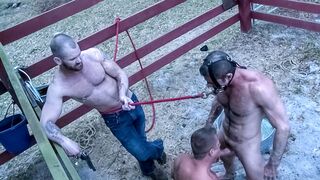 Musclebound & Bullwhipped - Parte 7 - Tober Brandt, Nick Moretti e Tyler Saint