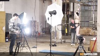 Tormentando il suo cazzo disperato - Parte 3 - Jesse Murphy e Sebastian Kane