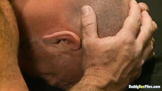 Bronson affronta due cazzi: Bryan Slater, Bronson Gates e Jake Deckard