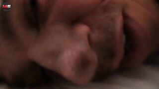 Dos negros folladores hardcore top y un brasileño tatuado en un encuentro sexual. - Hotel Blatino Fuckers