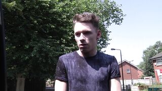 Em dupla no banco de trás - Oscar Roberts, Reece Bentley e Sean McKenzie