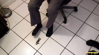 Fart Slave for Giant Co-Worker - Richard Lennox