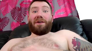 Cachorro de oso gigante que se encoge en casa intruso - Kaleb DeWulf, Richard Lennox