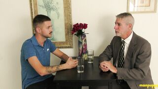 Colloquio di lavoro imbarazzante al ristorante - Dimitri Ivanov, Richard Lennox