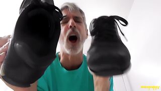 Smell My Used Shoes - DADDY GIANT 42 - Richard Lennox