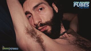 pubis trempés de sperme