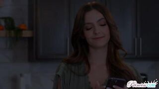 La chatte de ma demi-sœur est une véritable corne d'abondance - S11:E7