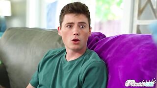 Sorellastra, posso vedere la tua figa - S13:E1