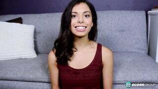 Ha 18 anni e ha quel culo!