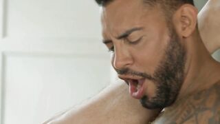 Viktor Rom e Javi Gray - NakedSword Originals