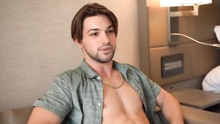 Alles Gute zum Geburtstag, Johnny Rapid, Sc 1 - NakedSword Originals