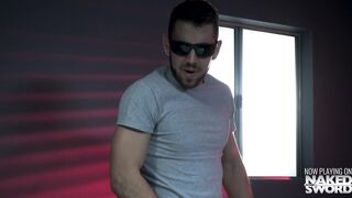 At Large - Stallone infuriato