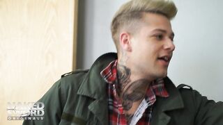 Guyspotting - Episodio 1: Hung & Hungover - NakedSword Originals