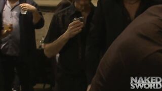 Trent Diesel gefesselt und aufgehängt - Kink Men