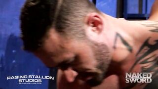 Sob Minha Pele Parte 1 - Garanhão Furioso