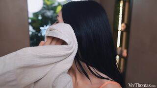 Nasses Vergnügen - Posy & Yeva