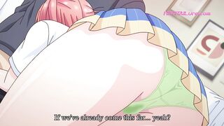 • A MILF da porta ao lado provoca a amiga da filha com seus seios fartos e toques secretos