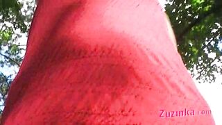 La ragazza vestita di rosso al parco parte 3