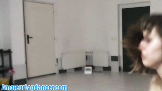 Lapdance provocante, pompino e cavalcata di cazzo