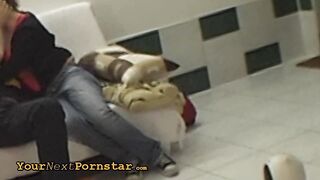 Beijos e abraços para uma tímida aspirante a tcheca.