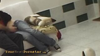 Beijos e abraços para uma tímida aspirante a tcheca.