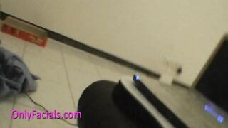 Hausgemachte Gesichtsbehandlung für unansehnliche Brünette