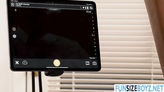 Baiser mon petit patient noir et mince au cul serré