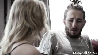 Tu peux rester ici si tu donnes à ta belle-tante ce qu'elle veut.