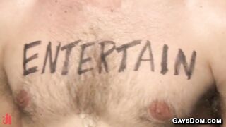 Gangbang público gay com bondage ao ar livre
