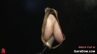 Connor Maguire und Cameron Kincade Folsom Street Fair Öffentliches BDSM mit Ballfesselung