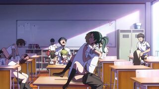 Universitária é agarrada com força enquanto grupo de virgens se reúne no chão da sala de aula em clima descontraído (DUBLADO)