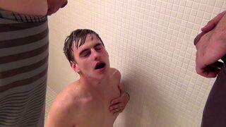 Noah Brooks DRENCHED- 5 Guy Piss Orgy - Noah, Preston, Wesley, Riley y Michael