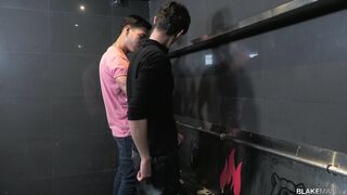 Slammed Raw At The Urinal! - Austin Ponce & Roy West