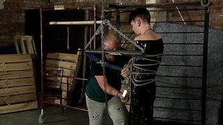 La sega più elaborata per Twink Slave Xavier! - Xavier Sibley e Sebastian Kane