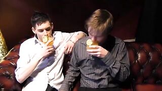 BARE-BAR BOYS - Escena 4 - Aaron y Luke